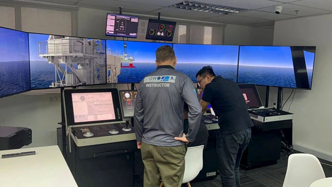 Dynamic Positioning Simulator Course Malaysia – foto 1